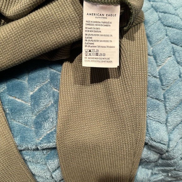 Top - Picture 6 of 6